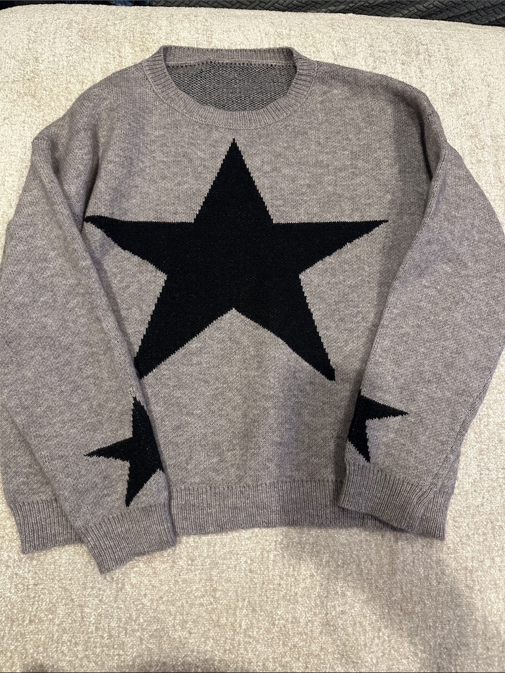 Gray Star Intarsia Women's Sweater - Classic Crewneck